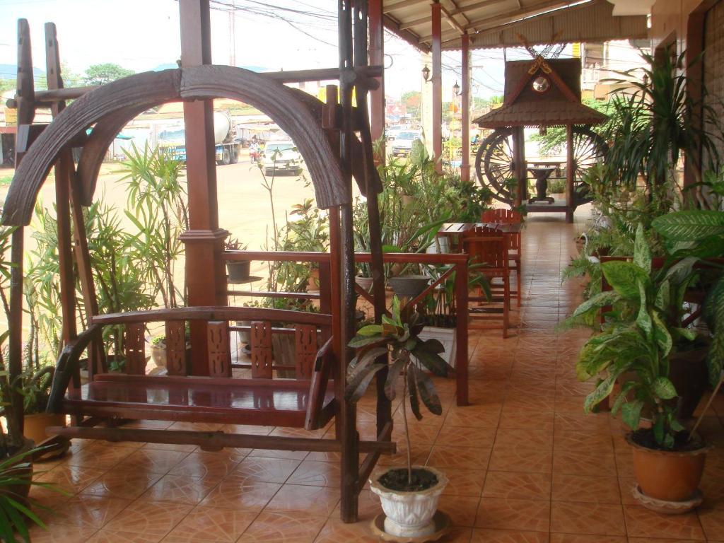 Champa Hotel Pakse Exterior photo